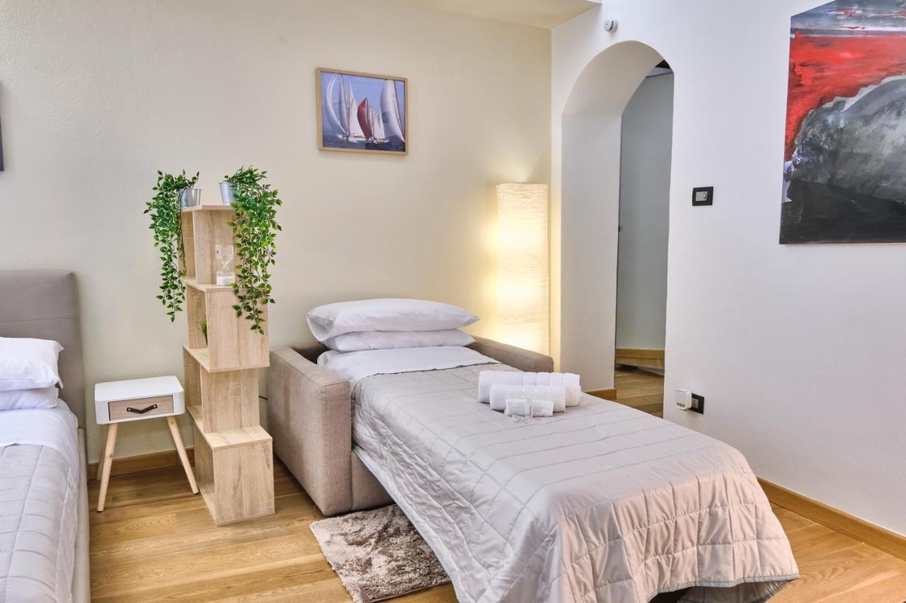 Centro-Lecco Romantico Appartamento Sul Lago Екстер'єр фото
